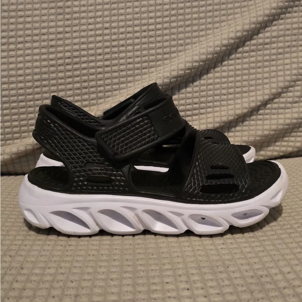 Skechers Black Textured Sandals